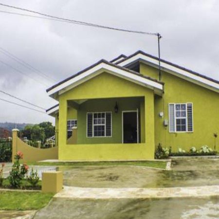 N2N Suites - Ochio Rios Vacation Home Ocho Ríos Extérieur photo